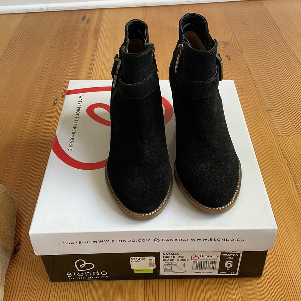 Blondo waterproof Natalia bootie NWT size 6